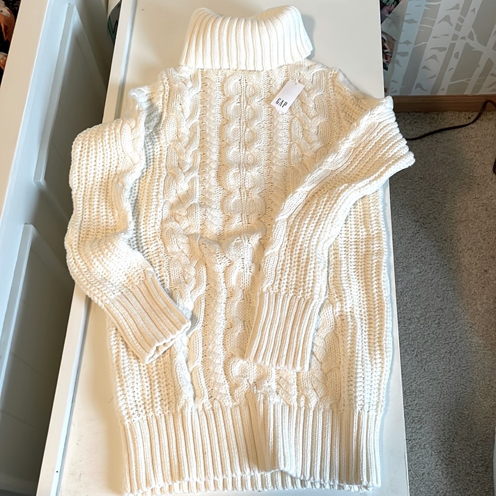 GAP cable knit tunic sweater